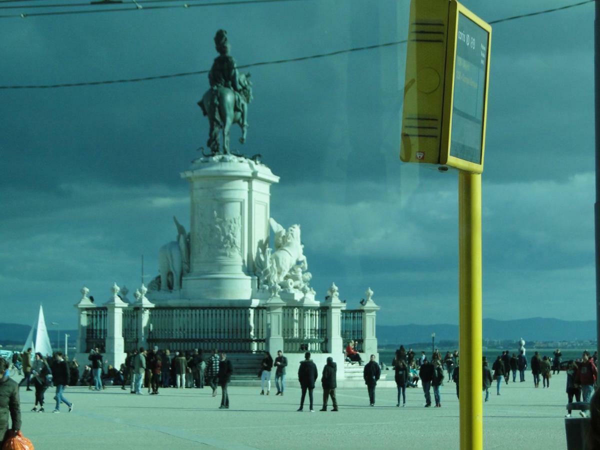 Appartamento The Country In The Town Lisbona Esterno foto